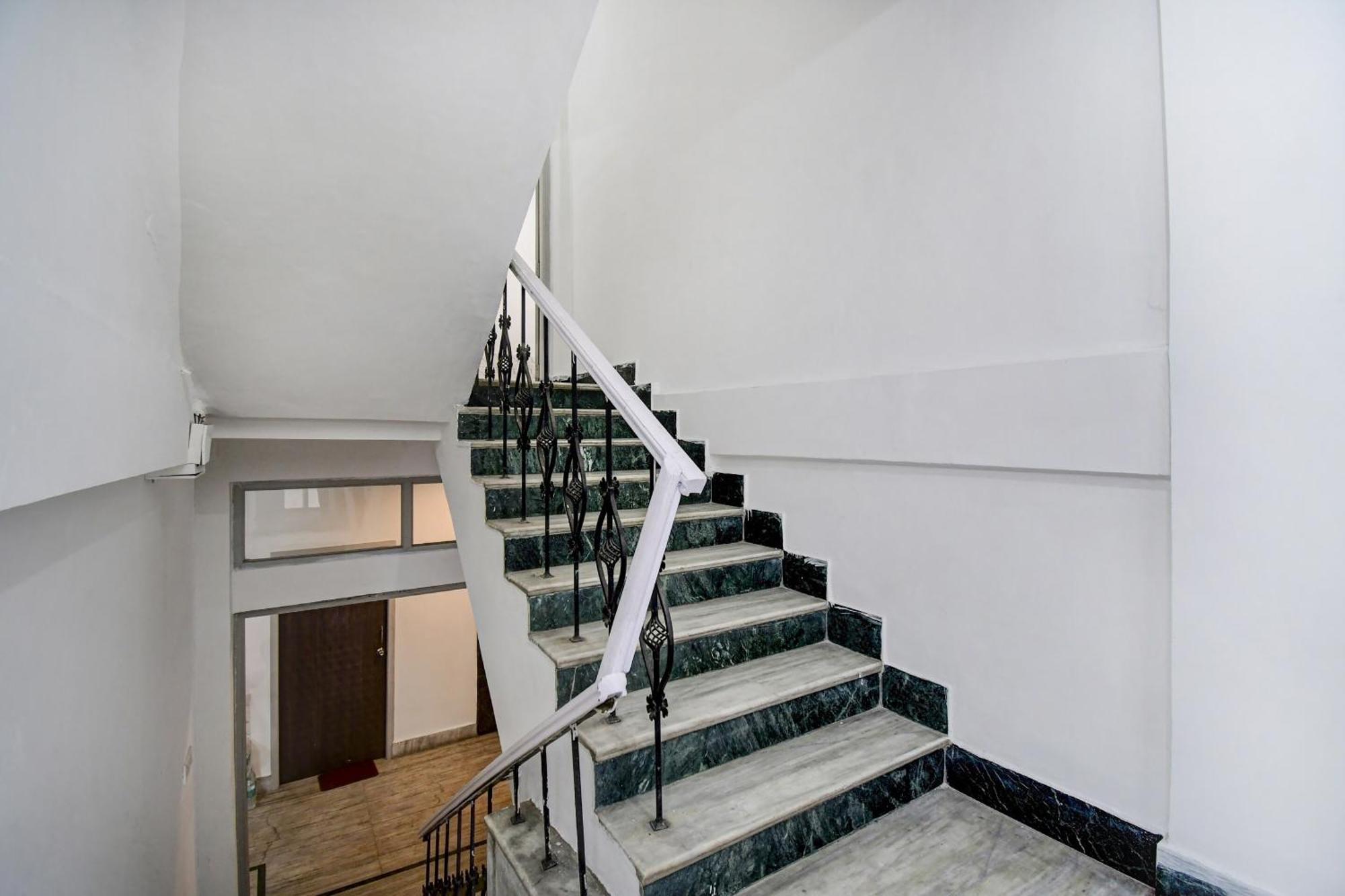 Super Oyo Hotel O Fantasy Stay Vibe Kalkutta Kültér fotó